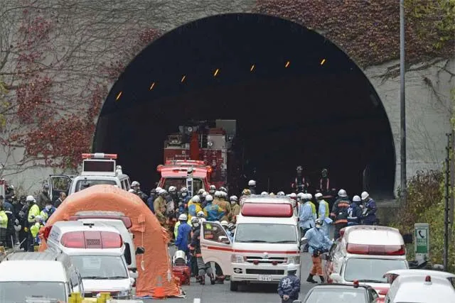 Derrumbe en túnel de Japón deja cuatro muertos