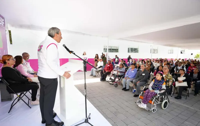 MariElise Budib y Pepe Chedraui entregaron 122 aparatos funcionales a personas con discapacidad