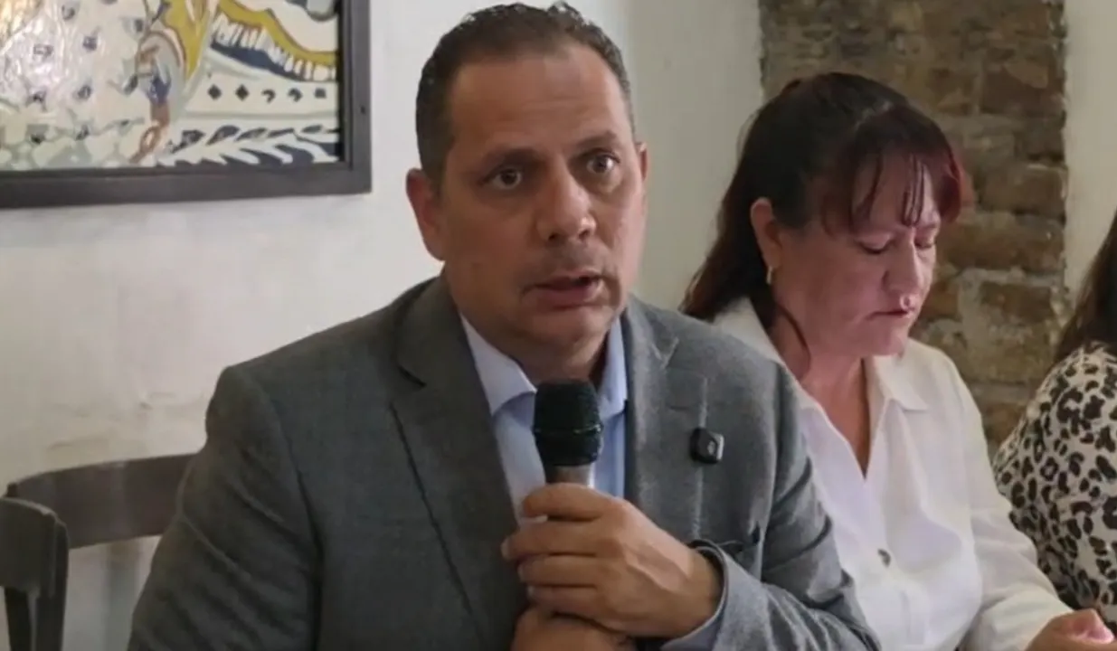 Pozos comunitarios no pueden ser concesionados a Agua de Puebla, afirma Alejandro Carvajal