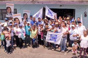 Habrá más obras y servicios para las colonias: Genoveva Huerta