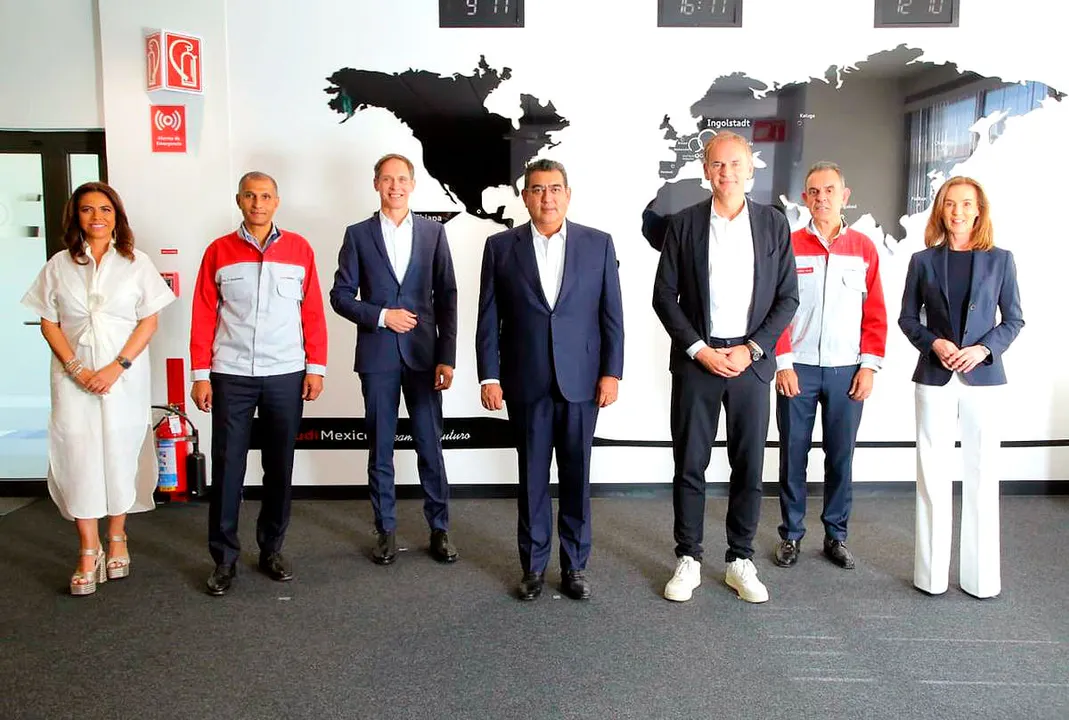 Gobierno De Puebla Reunion Audi Vw