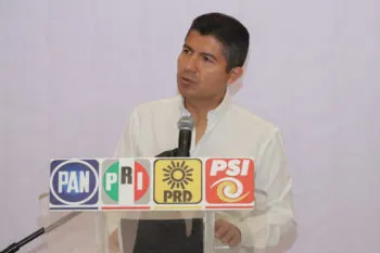 Rivera Pérez realiza 10 propuestas de campaña a la gubernatura de Puebla