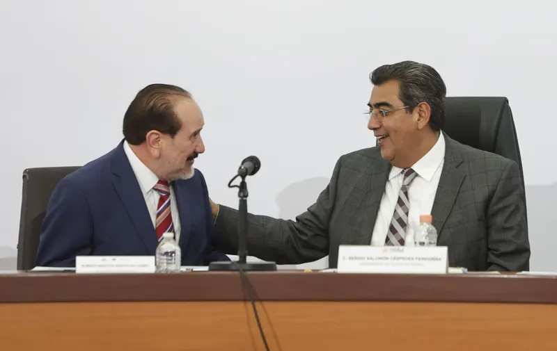 alberto-montoya-martin-del-campo-sergio-salomon-cespedes-peregrina