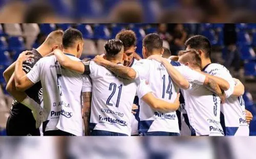 Detienen a dos jugadores del Puebla por no pasar el alcoholímetro