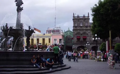 Ayuntamiento le cierra las puertas a Morena para el arranque de su campaña