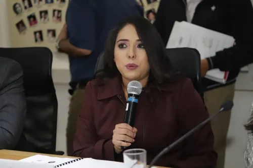 Proponen más candados para notarios públicos en Puebla