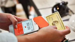 Pagos móviles son comunes este fin de semana de compras