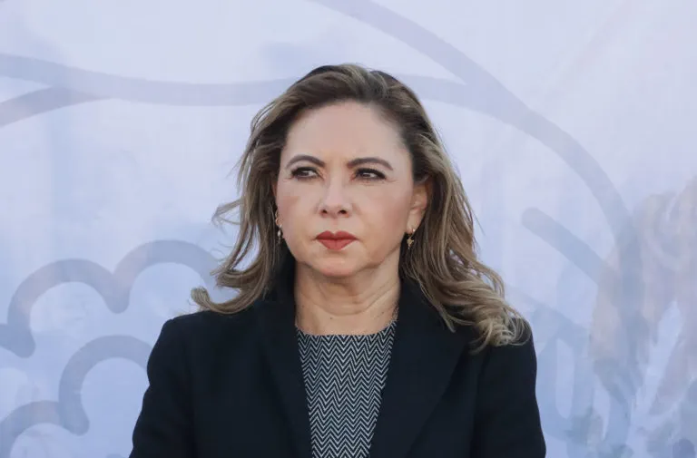 Paola Angon le falló a los cholultecas
