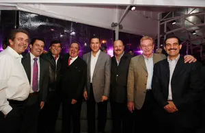 El secretario de gobernación, Osorio Chong y gobernadores sostienen encuentro previo a la Conago