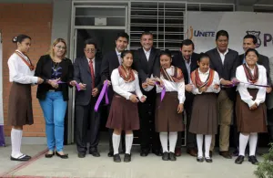 Comuna entrega aulas de medios en San Jerónimo Caleras