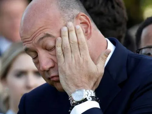 Dimite Gary Cohn, asesor económico de Trump