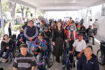 Encabeza MariElise Budib tercera entrega de aparatos ortopédicos