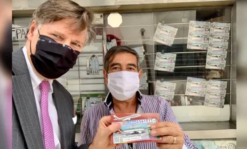 Landau ‘le entra’ a la rifa del avión presidencial; ya compró su ‘cachito’