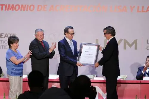UVM recibe acreditación Lisa y Llana: FIMPES