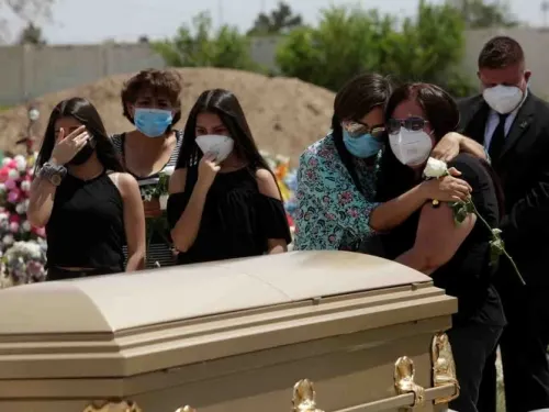 Más de mil mexicanos han muerto en EU por coronavirus
