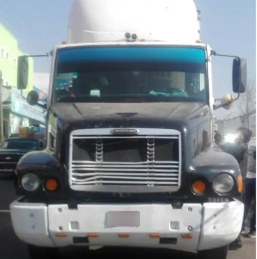 En reacción inmediata, Policía Estatal aseguró a dos asaltantes de transporte de carga