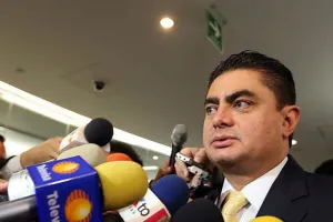Un ?Chucho? lucra con la tragedia