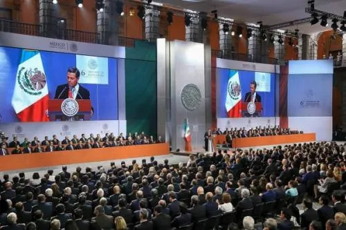Tony Gali  acude al VI Informe de Labores de Peña Nieto