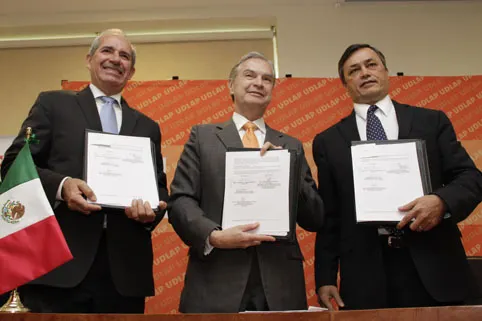 UDLAP firma convenio con la CMIC Delegación Puebla y Coatzacoalcos