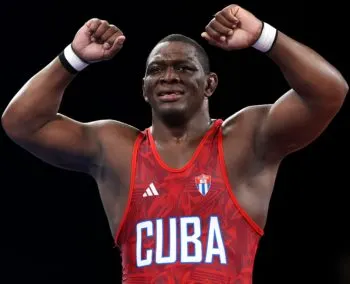 El cubano Mijaín López gana su quinto oro consecutivo en una prueba individual