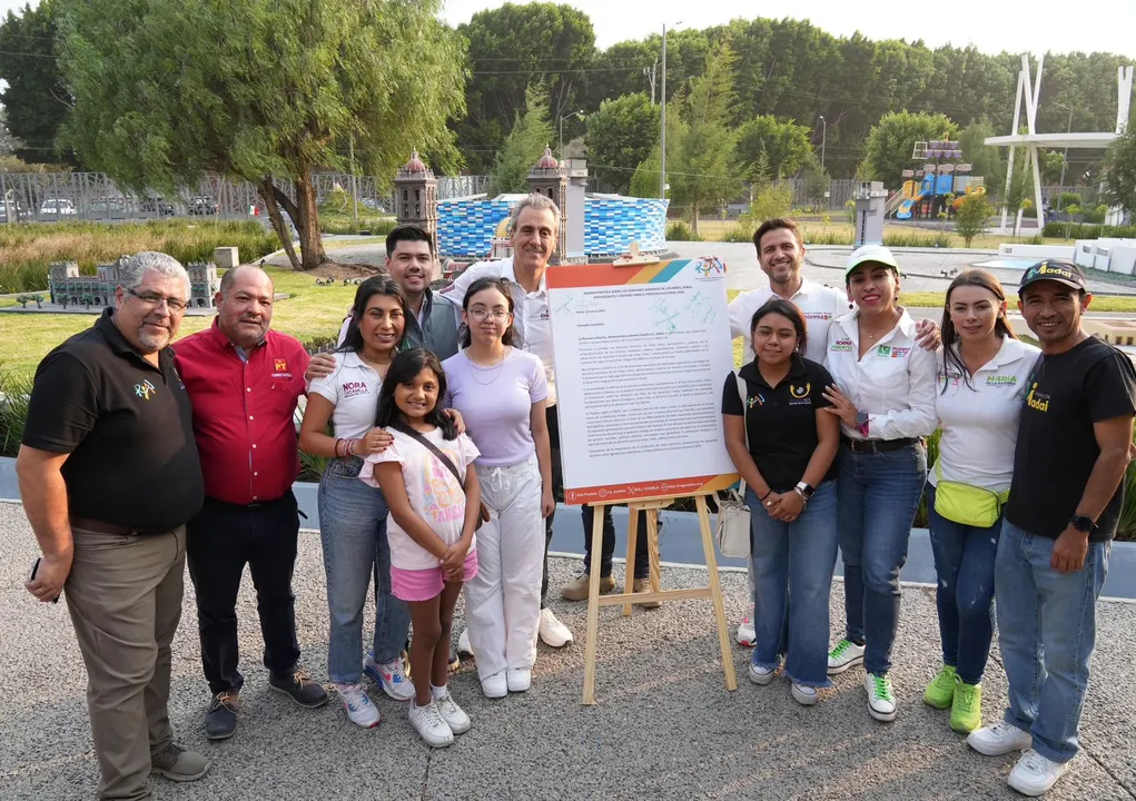 Pepe Chedraui firma compromisos a favor de la niñez