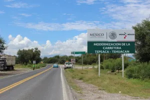 En Puebla realiza SCT obras prioritarias en 2015