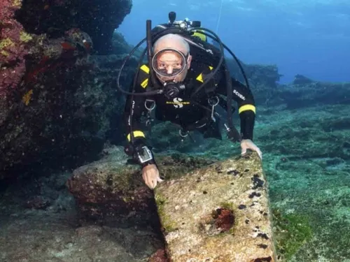 Descubren 3 naufragios antiguos en la isla griega en Egeo