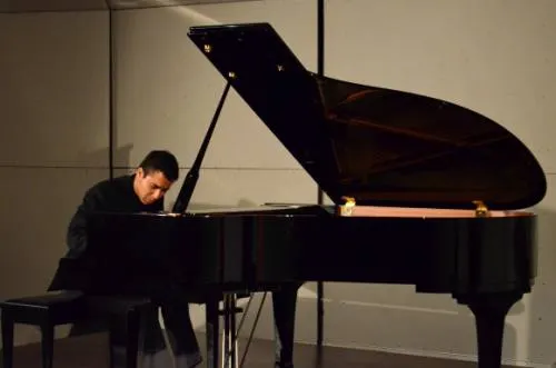 El pianista Abraham Morales ofrecerá concierto en el CCU BUAP