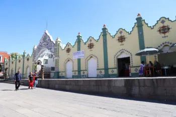Gobierno municipal buscará negociar deuda del mercado de El Alto con la CFE