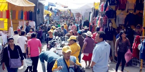 Sector industrial denuncia que tianguis de San Martín Texmelucan, es foco rojo en el país
