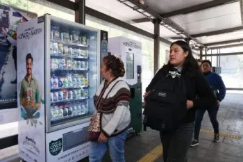 RUTA Puebla ya permite comer y beber en estaciones y autobuses; instalan máquinas expendedoras