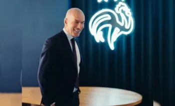 Zinedine Zidane toma el mando de Francia; dirigirá a Les Bleus rumbo al Mundial de 2030