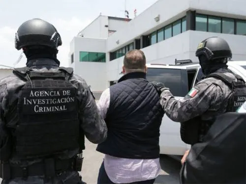 Juez “congela” 2 órdenes de aprehensión contra Duarte