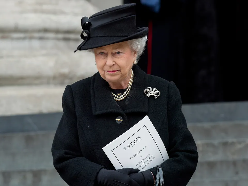Salen a la luz los documentos que revelan como fueron las últimas horas de la Reina Isabel ll