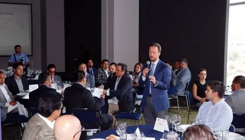 Ayuntamiento y empresarios de CANACINTRA fortalecen cooperación para generar más empleos