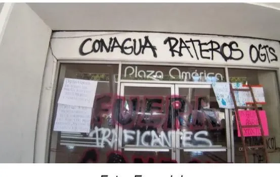 Integrantes de la “Unión de Pueblos de Cholula” y de la Organización 28 de Octubre vandalizan instalaciones de Conagua
