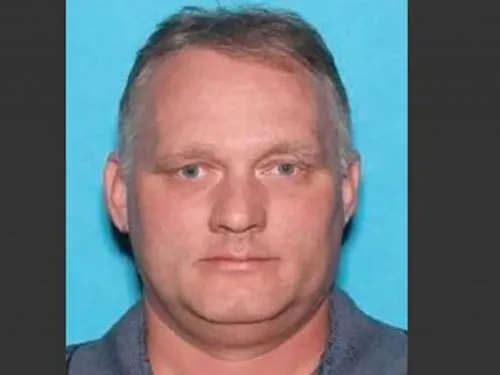 Atacante de sinagoga en Pittsburgh enfrentaría pena de muerte