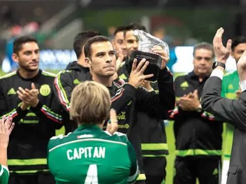 El TRI, sin Márquez ni Damm