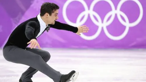 Javier Fernández roza la medalla tras la segunda mejor marca en el el ejercicio corto