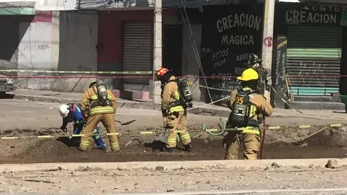 Fuga de gas natural frente al mercado Morelos movilizó a los cuerpos de emergencias