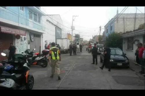 Le disparan a vendedor de carnitas en San Baltazar Campeche