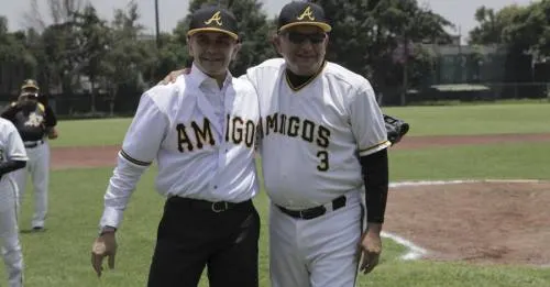 López Obrador destaca apoyo al béisbol para contrarrestar su rezago