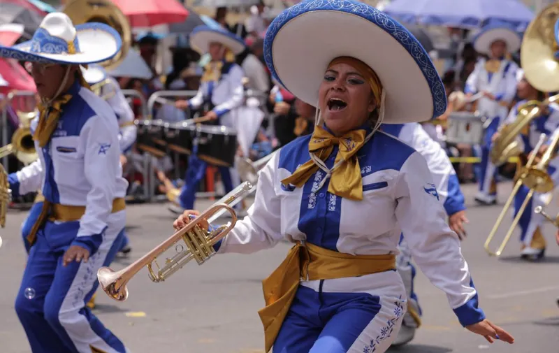 desfile-del-5-de-mayo-contingentes
