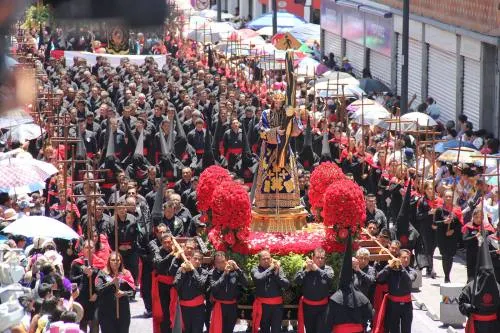 ¡Vive! la XXVII Procesión de Viernes Santo en Puebla