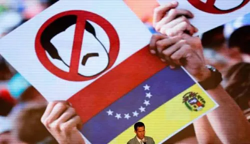 Guaidó analiza autorizar intervención de EEUU en Venezuela