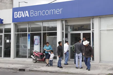 La banda de la Explorer comete segundo asalto a BBVA Bancomer