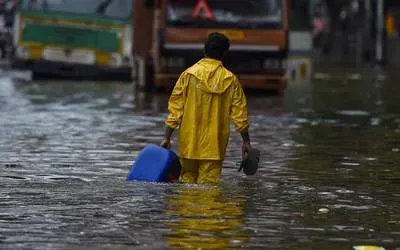 Suben a 164 los fallecidos por inundaciones en India