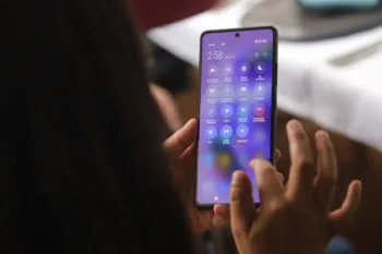 Presentan en el Congreso punto de acuerdo para regular el uso de dispositivos móviles en horas de clase