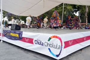 Celebra San Pedro Cholula el Día Nacional de la Danza Folklórica Mexicana