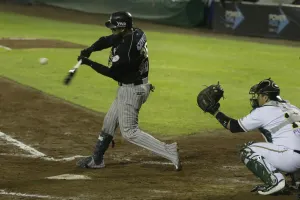 Sultanes de Monterrey apalea a los Pericos